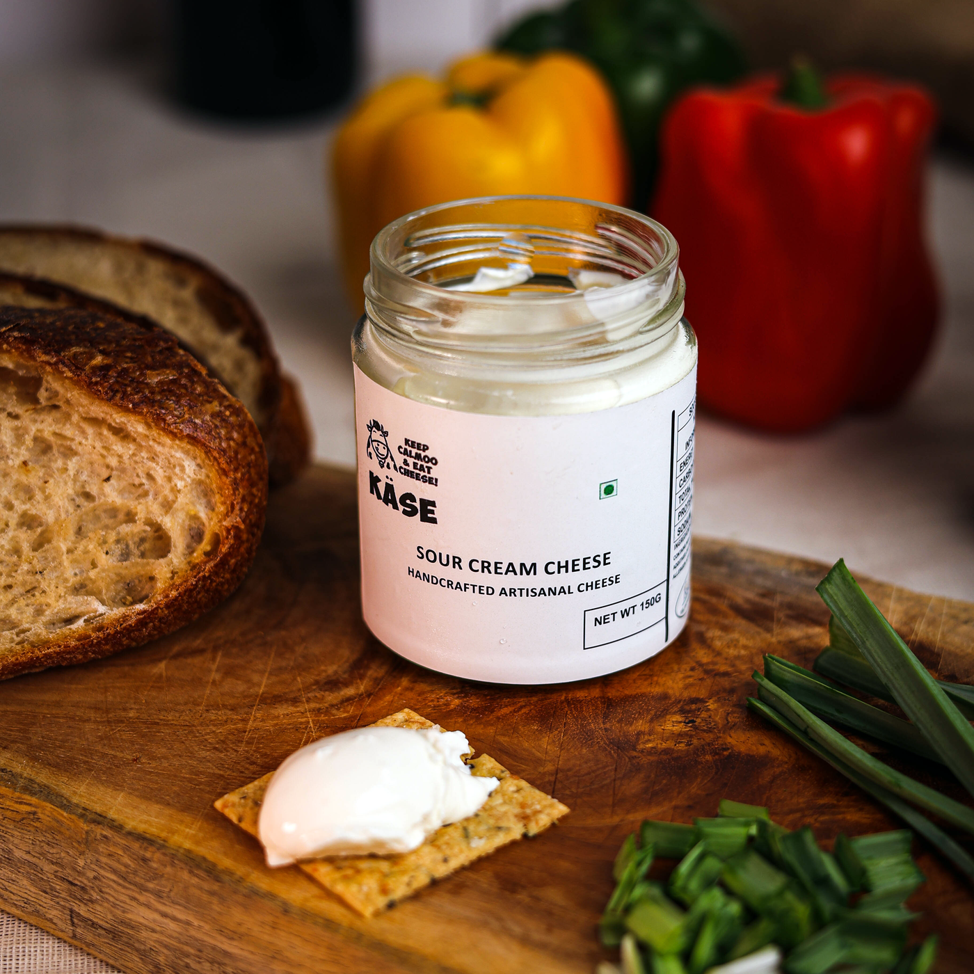 Silky, luscious with a sourness that's distinct. Sour cream can form a base for your dips, added to cream cheese for baked cheese cakes or enjoyed with chips!